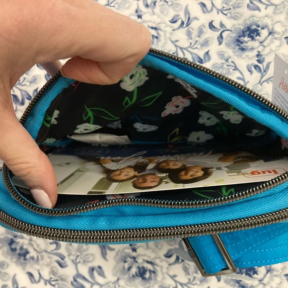 Lug Coupe in Sky Blue - Picture 2 of 4